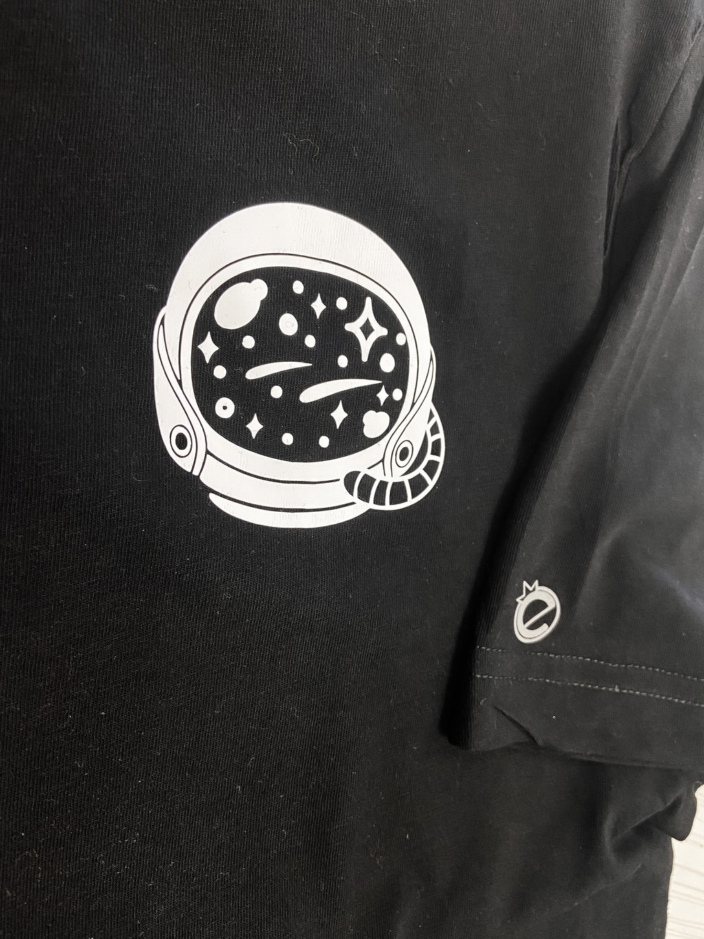 PRE-ORDER : Astro T-Shirt